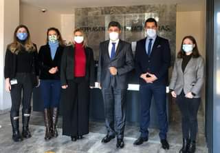 İstanbul Üniversitesi Rektör Yardımcısı Prof. Dr. Mustafa Oral Öncül’ü ve İ.Ü TETLAB(3 Boyutlu Tıbbi ve Endüstriyel Tasarım Laboratuvarı) Yöneticisi Doç Dr. Leyla Türker Şener’i İstanbul İşletme’mizde ağırladık.